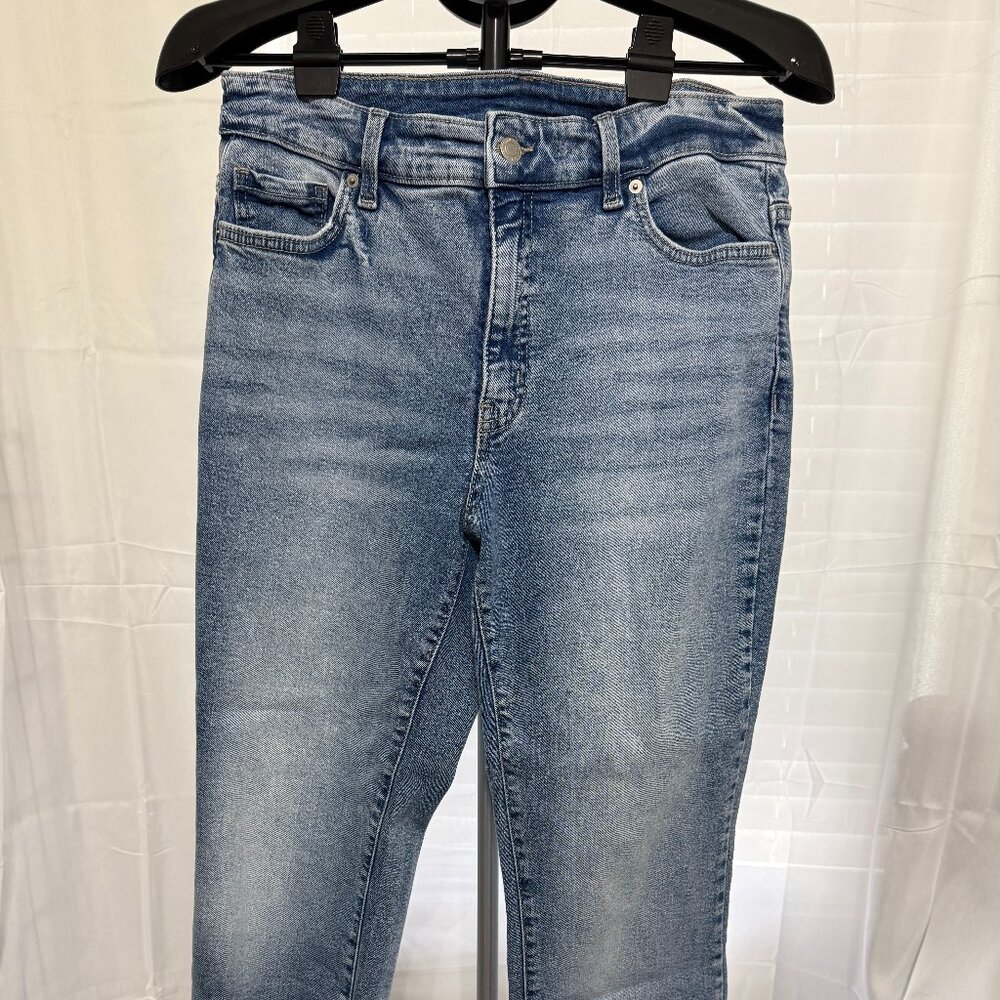 Time And Tru Women's Distressed Denim Jeans Size 10 Straight Leg Raw Hem